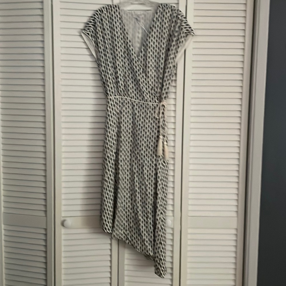 Joie asymmetrical black/white dress, size S. Good condition.